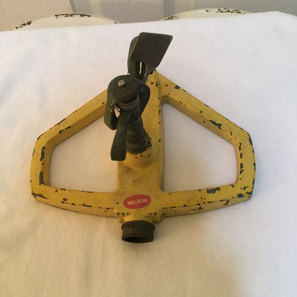 Nelson Impulse Metal Base Sprinkler Yellow - Vintage  Tested/Working